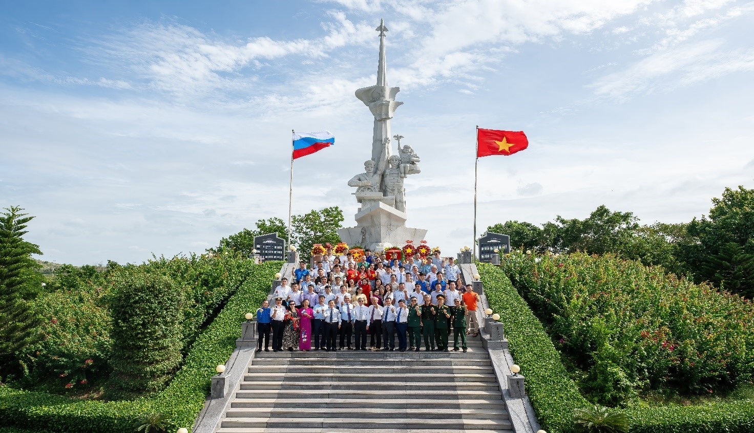 Các hoạt động nghỉ dưỡng, tham quan du lịch, giáo dục truyền thống cho người lao động được Công đoàn Vietsovpetro và các đơn vị triển khai cao điểm trong Tháng Công nhân