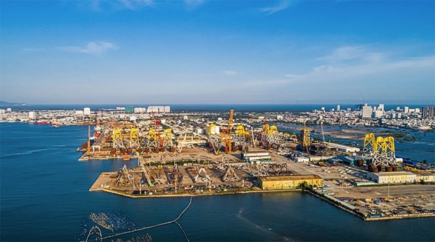 Petrovietnam leads the economic value chain from energy to industry and services.