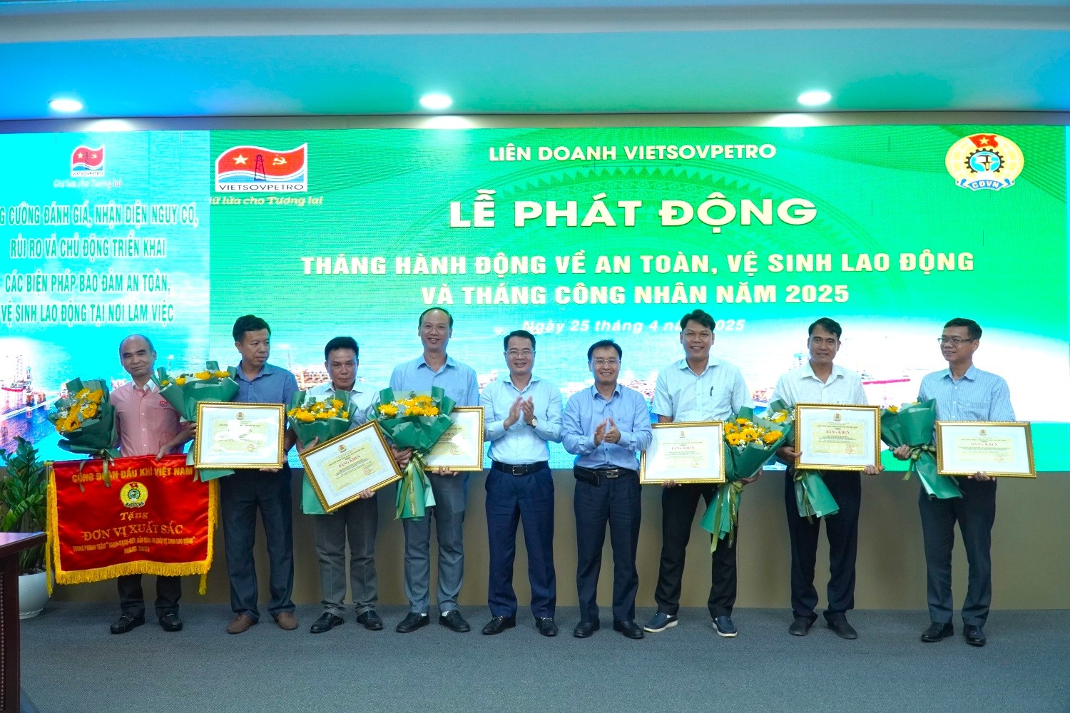 Công đoàn Vietsovpetro phát động Tháng Công nhân và Tháng hành động về ATVSLĐ năm 2025.