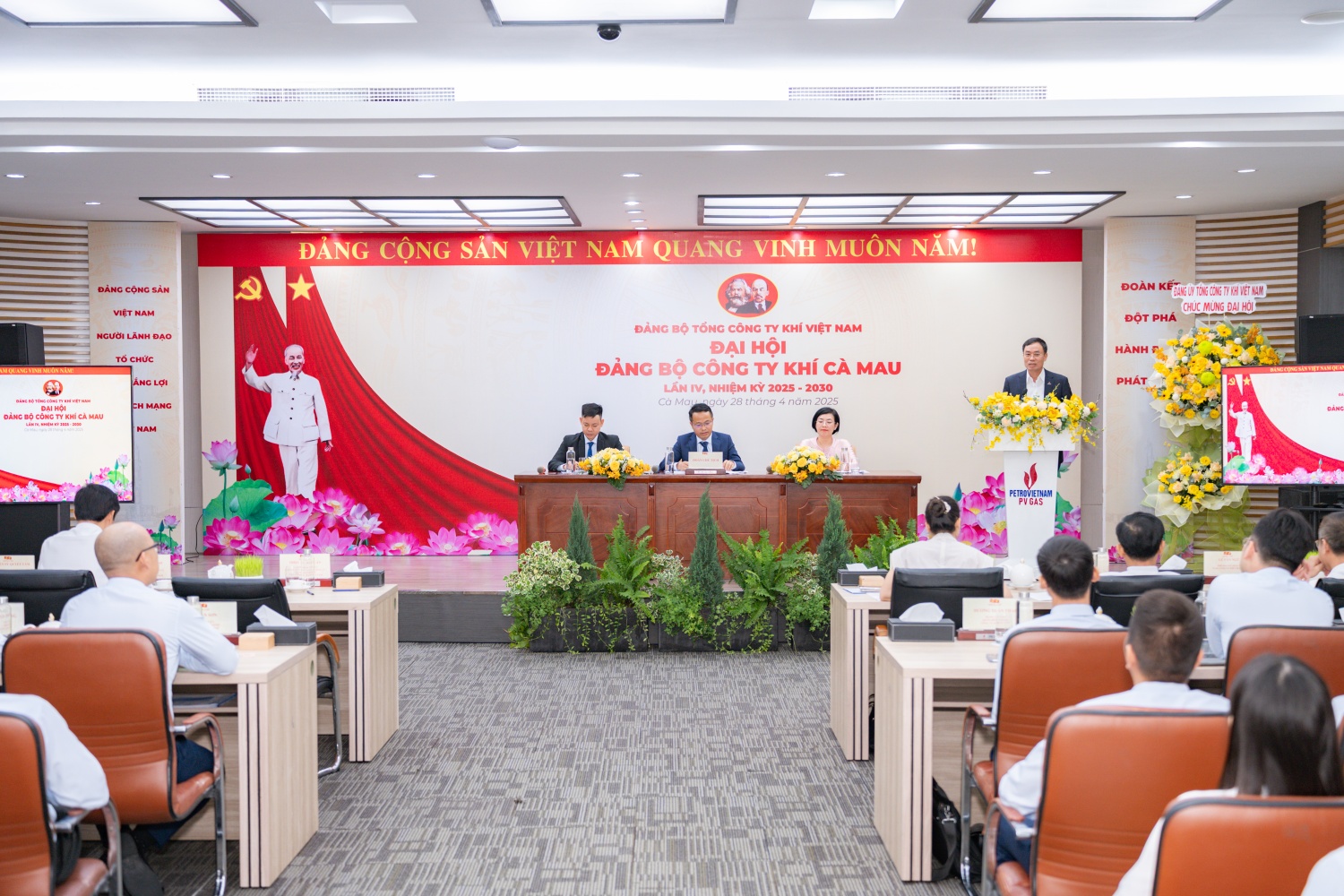 Toàn cảnh Đại hội