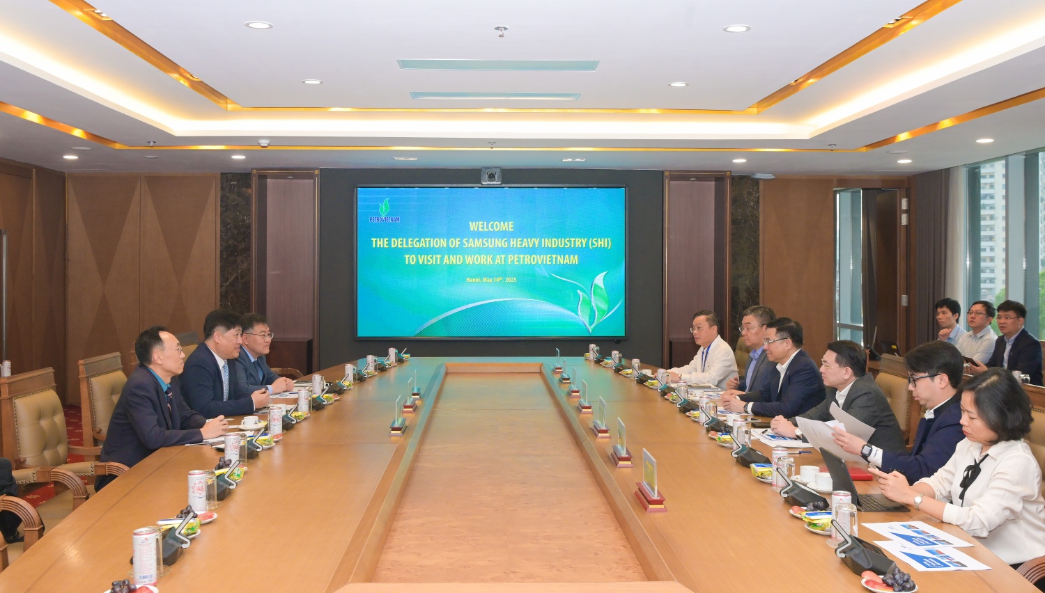 Toàn cảnh buổi làm việc