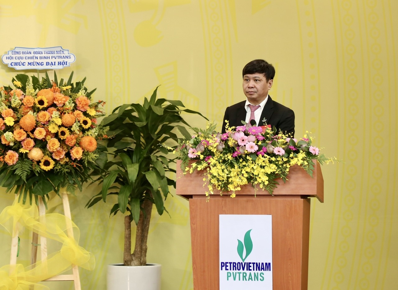 Đồng chí Phạm Việt Anh - Bí thư Đảng ủy PVTrans phát biểu khai mạc.