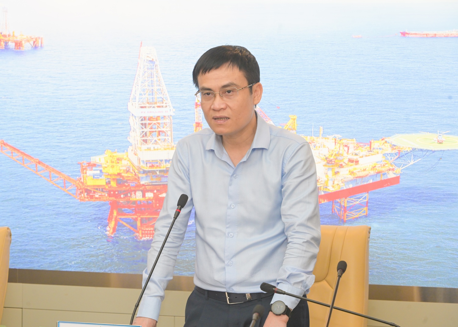 Đồng chí Trương Quốc Lâm phát biểu tại buổi sinh hoạt chuyên đề
