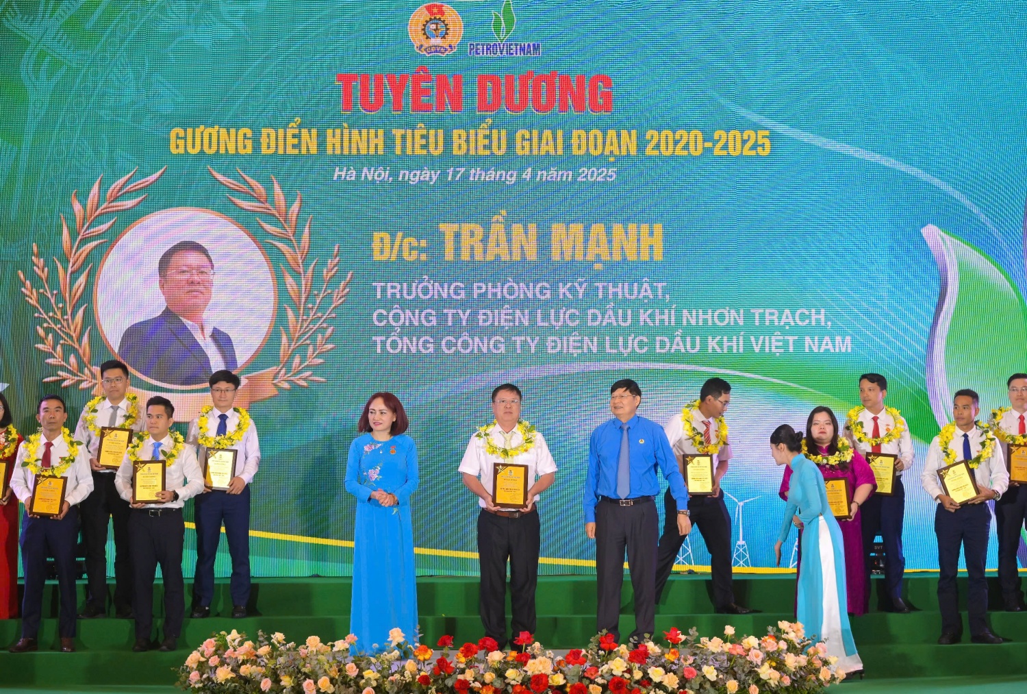 Anh Trần Mạnh được Công đoàn Dầu khí Việt Nam vinh danh