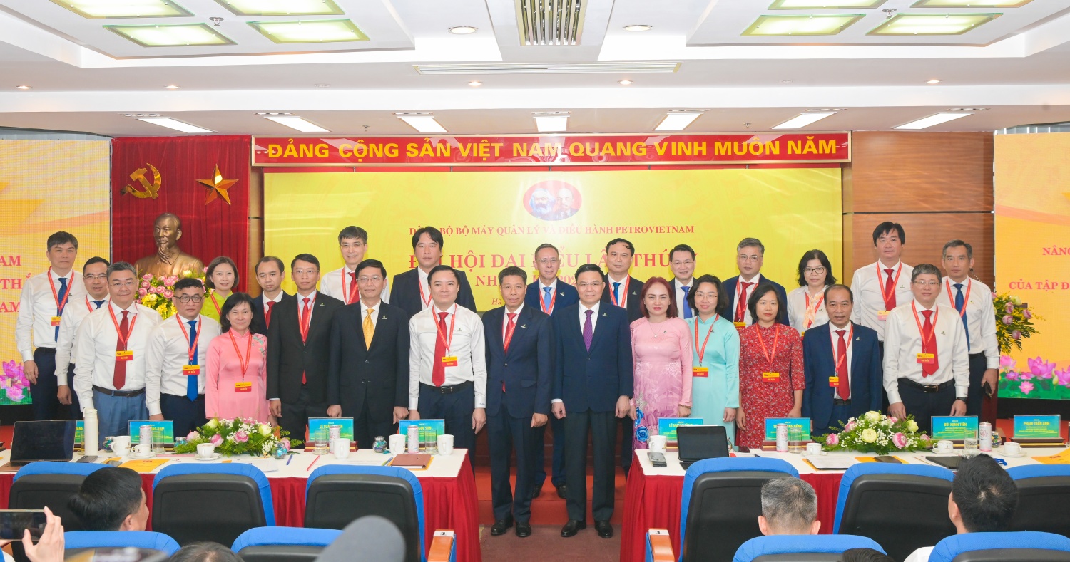 Ban Chấp hành Đảng bộ Bộ máy QL&ĐH Petrovietnam nhiệm kỳ 2025-2030 ra mắt Đại hội