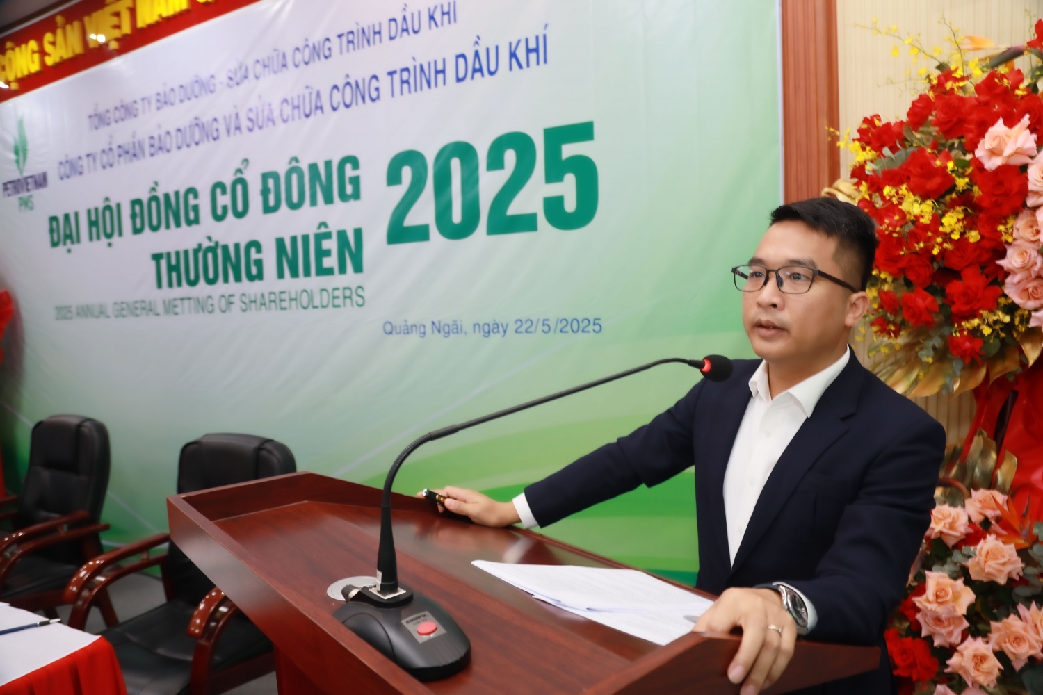 Ông Đỗ Mạnh Hùng - Giám đốc PMS trình bày kết quả sản xuất kinh doanh năm 2024 và kế hoạch năm 2025.