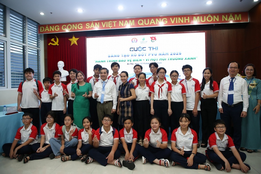 Rô bốt PVU 2025: Hành trình bảo vệ biển – Vì một môi trường xanh
