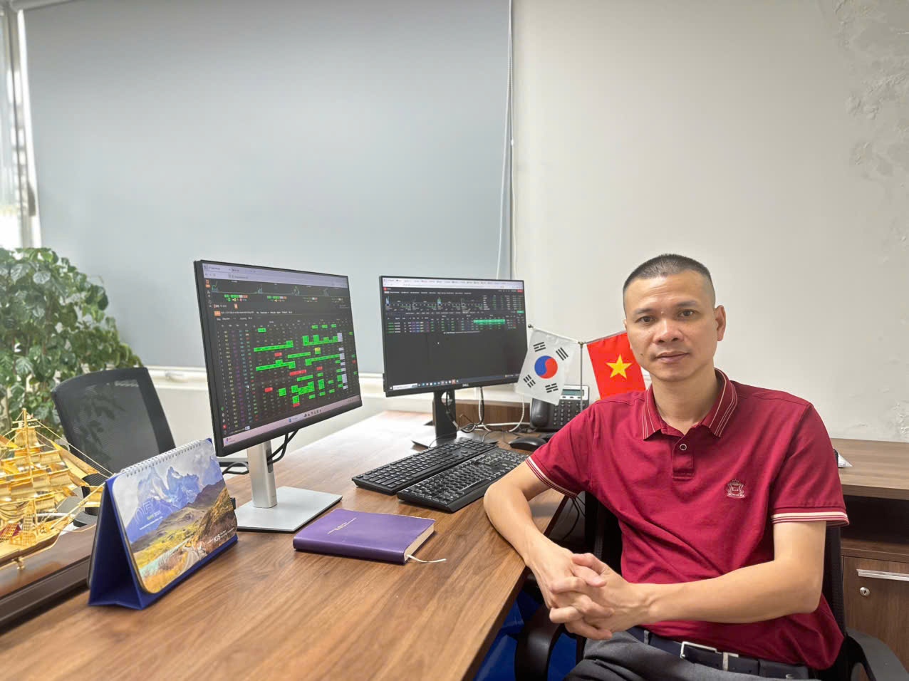 Ông Phạm Tuyến, Giám đốc tư vấn đầu tư Công ty CP Chứng khoán KIS Việt Nam (Ảnh: Đình Khương)