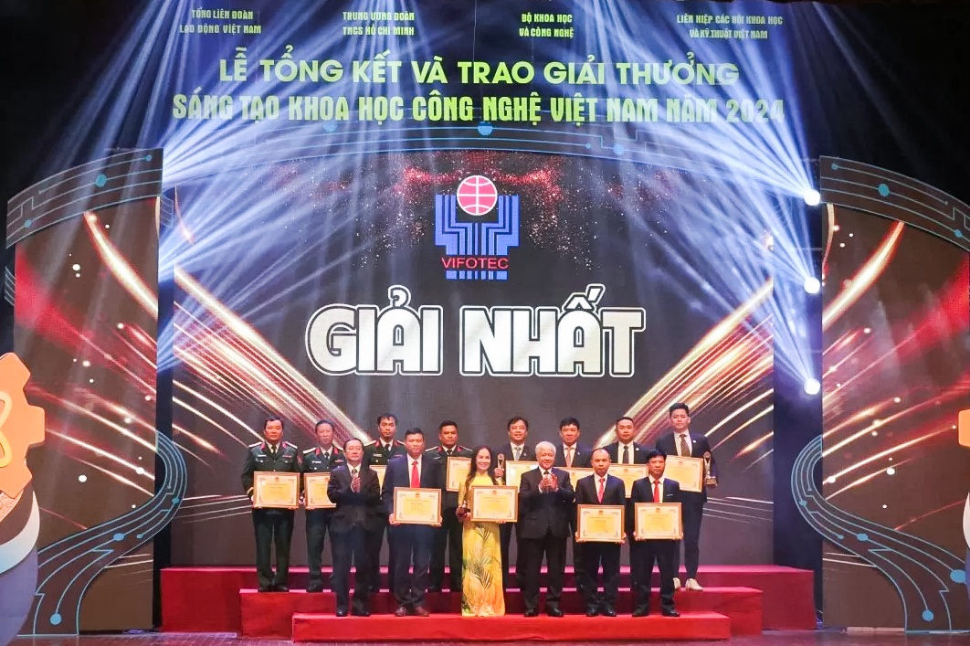 Các tác giả, nhóm tác giả đạt giải Nhất VIFOTEC năm 2024