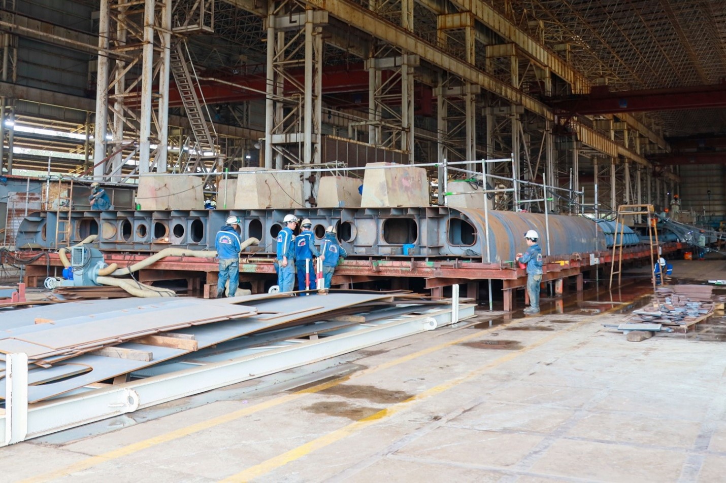  The ongoing execution of this vessel series marks a significant advancement in PVSM’s green technology capabilities and reinforces its strategic position in the modern shipbuilding landscape.