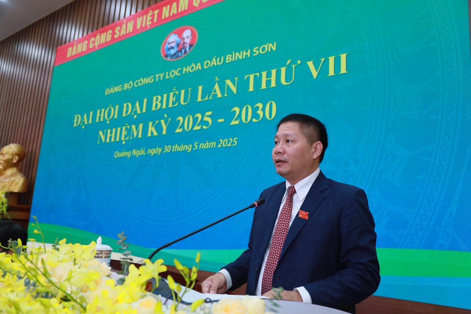 Đồng chí Bùi Ngọc Dương - Bí thư Đảng ủy, Chủ tịch HĐQT BSR điều hành Đại hội.