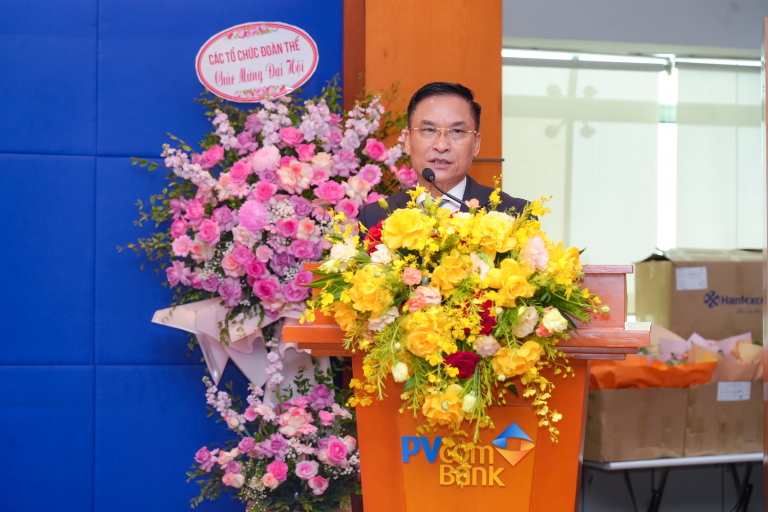 Đồng chí Đỗ Đức Viên, Phó Bí thư Thường trực Đảng ủy, Chủ tịch Công đoàn PVcomBank: PVcomBank đã cơ bản hoàn thành các chỉ tiêu Đại hội lần thứ V, nhiệm kỳ 2020-2025 đề ra.