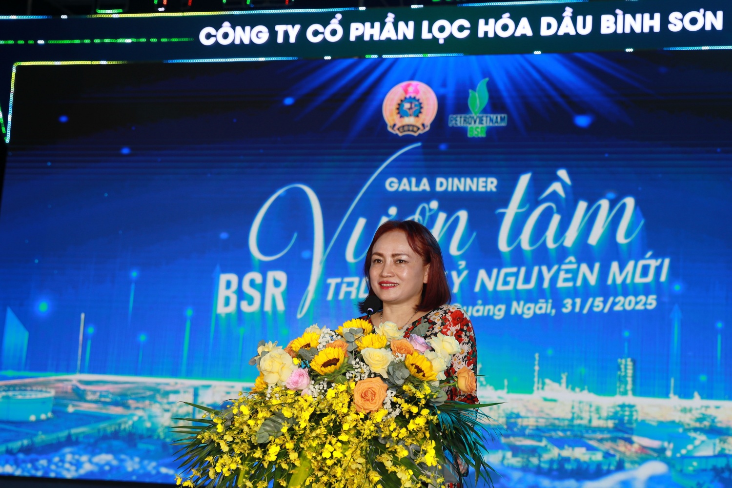 Bà Nghiêm Thùy Lan - Chủ tịch CĐ DKVN phát biểu, chia sẻ tại chương trình kỷ niệm Ngày truyền thống BSR.
