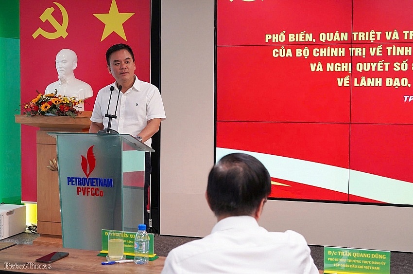 Đồng chí Nguyễn Xuân Hòa - Bí thư Đảng ủy, Chủ tịch HĐQT PVFCCo phát biểu tại Hội nghị phổ biến, quán triệt và triển khai thực hiện Kết luận số 76-KL/TW ngày 24/4/2024 của Bộ Chính trị