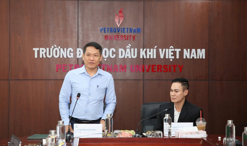 TS Phan Minh Quốc Bình - Hiệu trưởng PVU phát biểu tại hội thảo