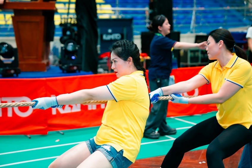 Nội dung thi đấu môn kéo co nam và nữ