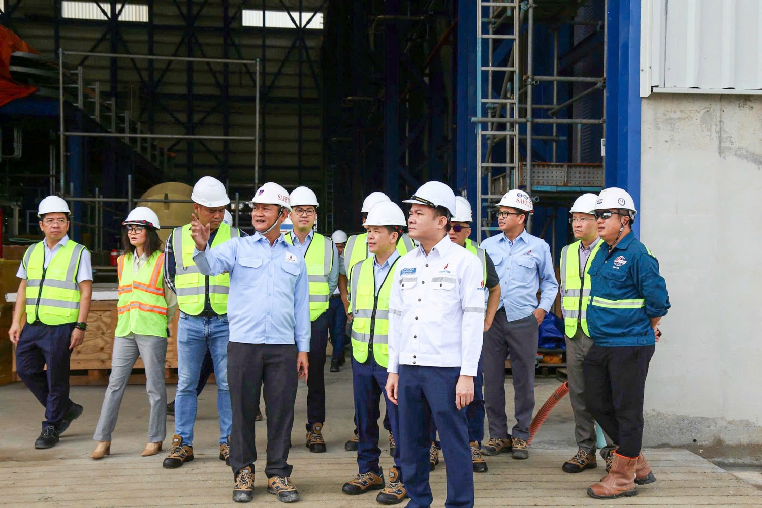 Đoàn công tác của lãnh đạo Petrovietnam, do Tổng Giám đốc Lê Ngọc Sơn dẫn đầu kiểm tra tiến độ dự án