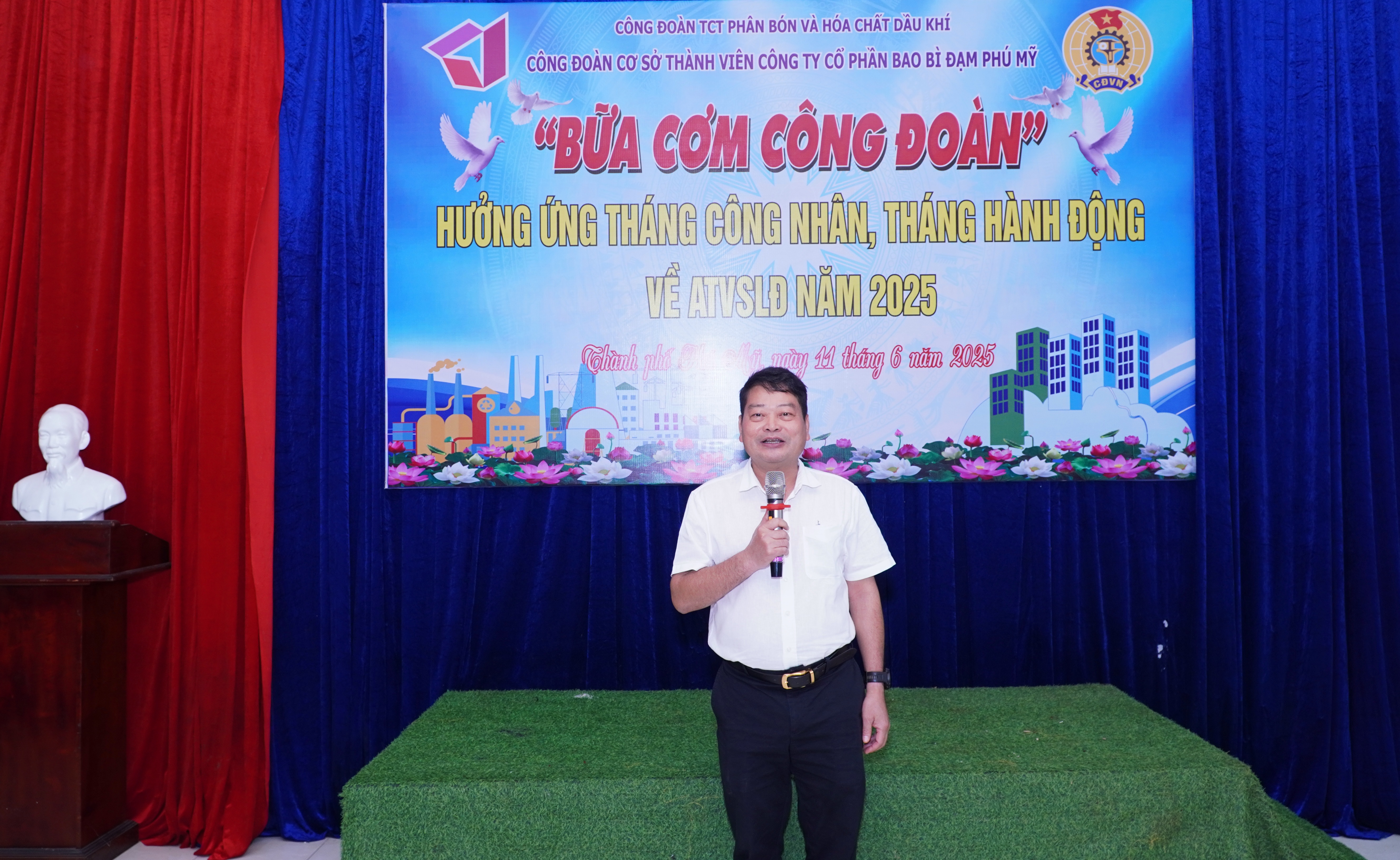 Ông Tống Xuân Phong, Chủ tịch Công đoàn PVFCCo - Phú Mỹ chia sẻ: “Bữa cơm Công đoàn” không chỉ góp phần cải thiện chất lượng bữa ăn cho người lao động, mà còn lan tỏa tinh thần gắn kết, sẻ chia.