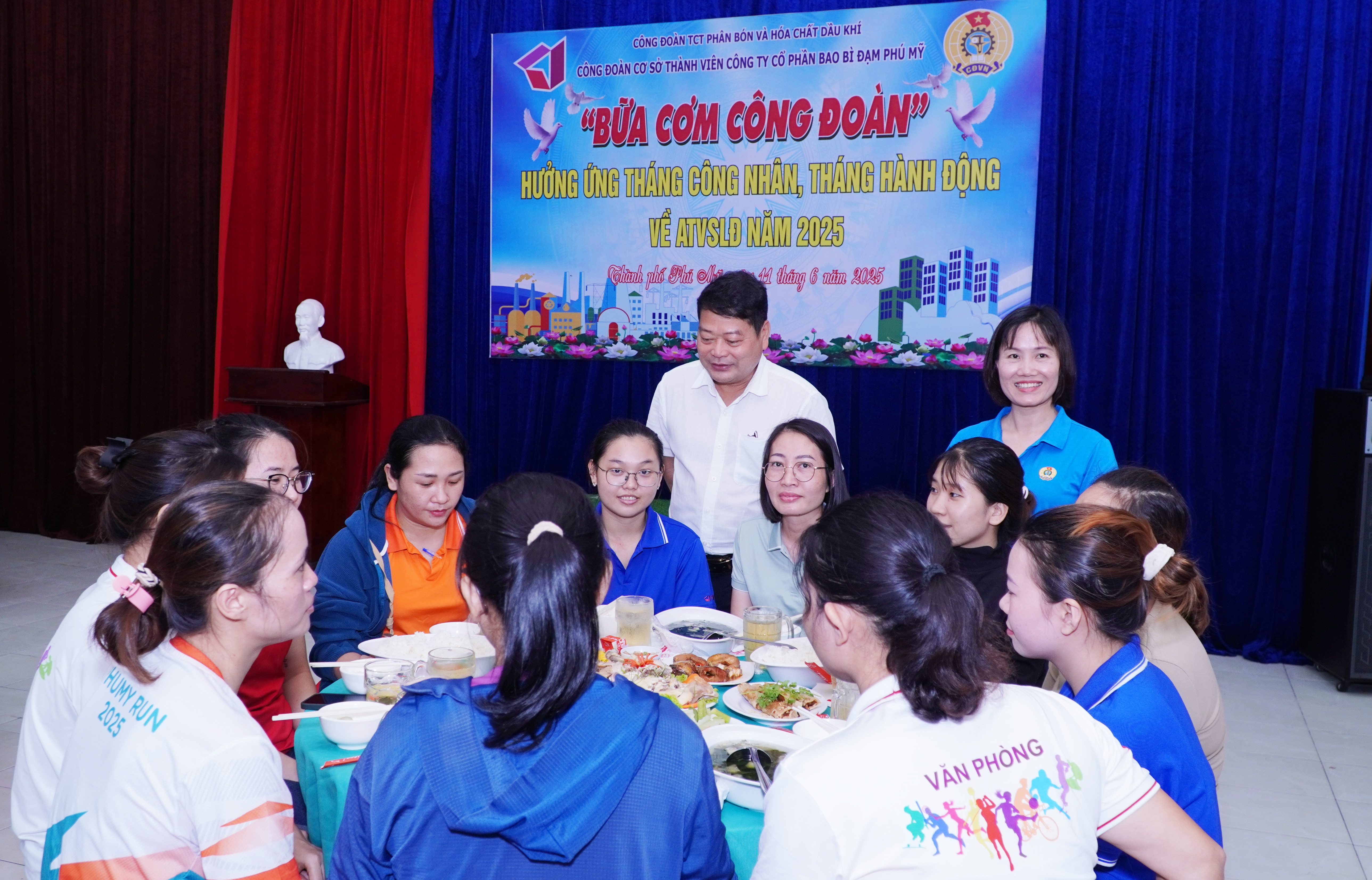 Tùy vào điều kiện cụ thể của từng đơn vị, Công đoàn Tổng công ty sẽ triển khai các hoạt động chăm lo phù hợp, thiết thực.