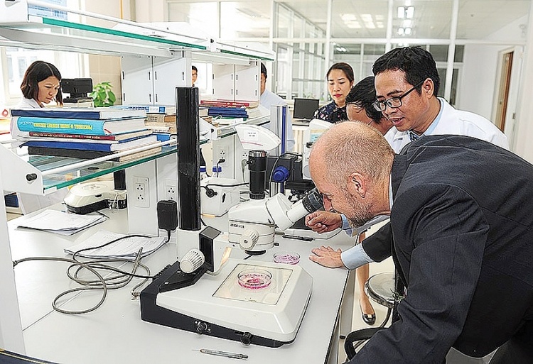 Công tác nghiên cứu, ứng dụng khoa học công nghệ tại Đảng bộ Nghiên cứu Khoa học và Đào tạo