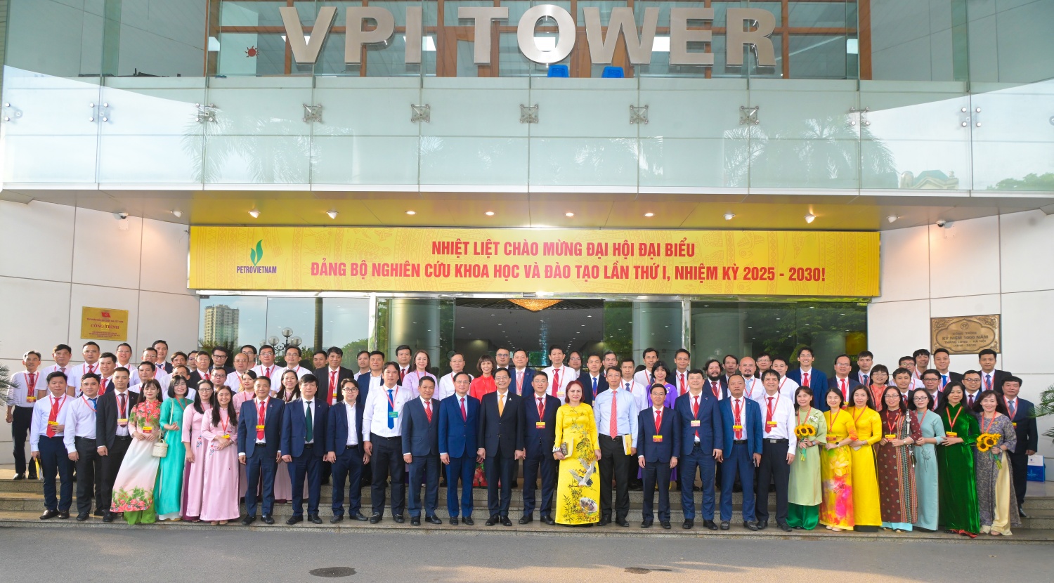 Đại hội Đảng bộ Nghiên cứu khoa học và Đào tạo lần thứ I, nhiệm kỳ 2025-2030 thành công tốt đẹp