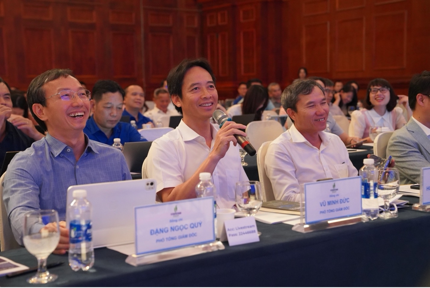 Lãnh đạo PVEP chia sẻ quan điểm về vai trò của dữ liệu và ứng dụng AI trong quản trị vận hành tại doanh nghiệp dầu khí.