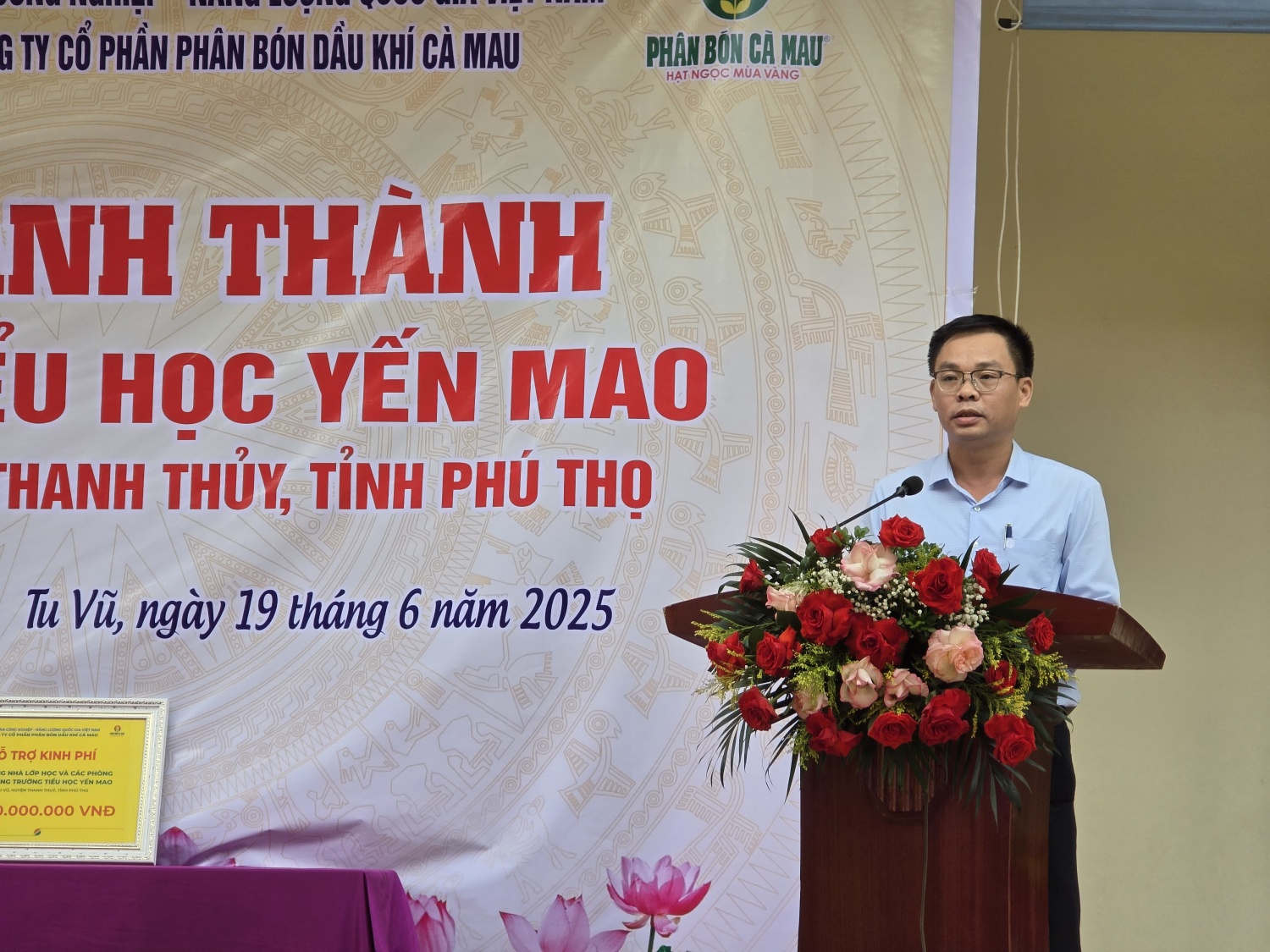 Đại diện PVCFC phát biểu tại Lễ khánh thành Trường Tiểu học Yến Mao