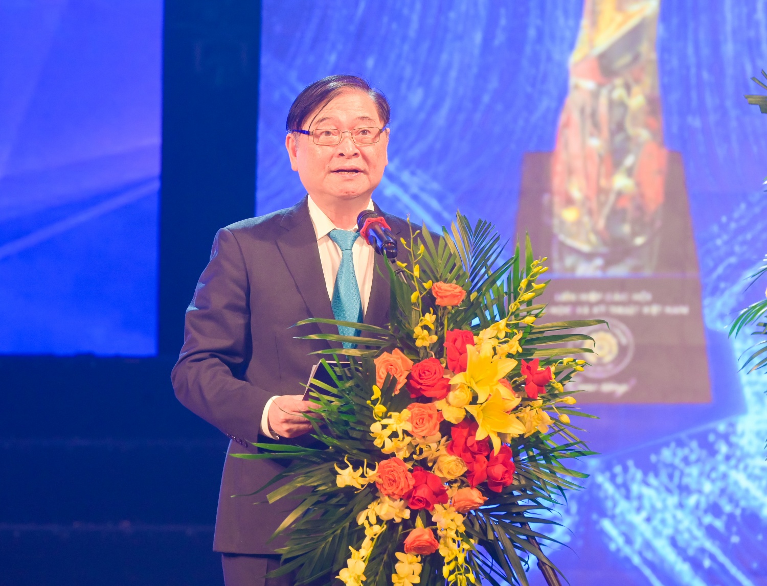 Ông Phan Xuân Dũng - Chủ tịch Liên hiệp các Hội Khoa học và Kỹ thuật Việt Nam: Top 10 Doanh nghiệp Công nghiệp 4.0 năm nay đều là những doanh nghiệp có nhà máy sản xuất quy mô lớn điển hình và ứng dụng hiệu quả công nghệ thông minh, số hóa trong vận hành.