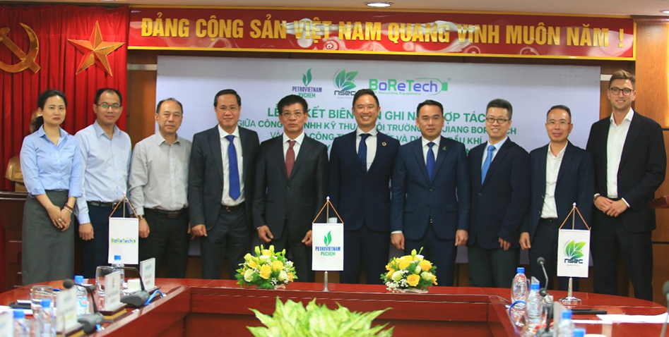 Đại diện các đơn vị tham gia và chứng kiến lễ ký kết