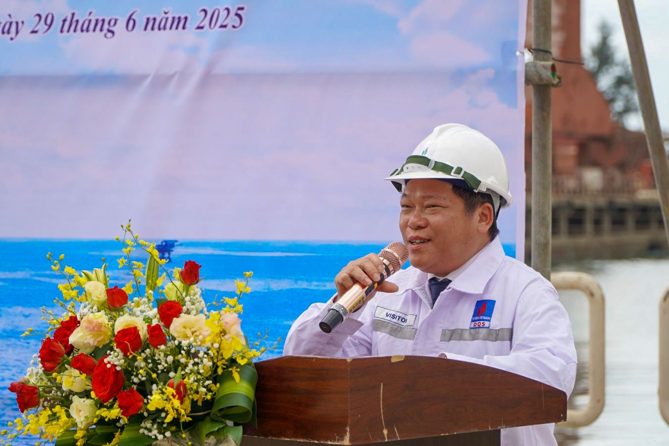Ông Nguyễn Thế Kim - Uỷ viên BCH Đảng bộ, Trưởng ban Tuyên giáo Đảng ủy Vietsovpetro nhấn mạnh ý nghĩa của dự án Tam Đảo 02 do PVSM tiếp nhận thực hiện bảo dưỡng, sửa chữa.