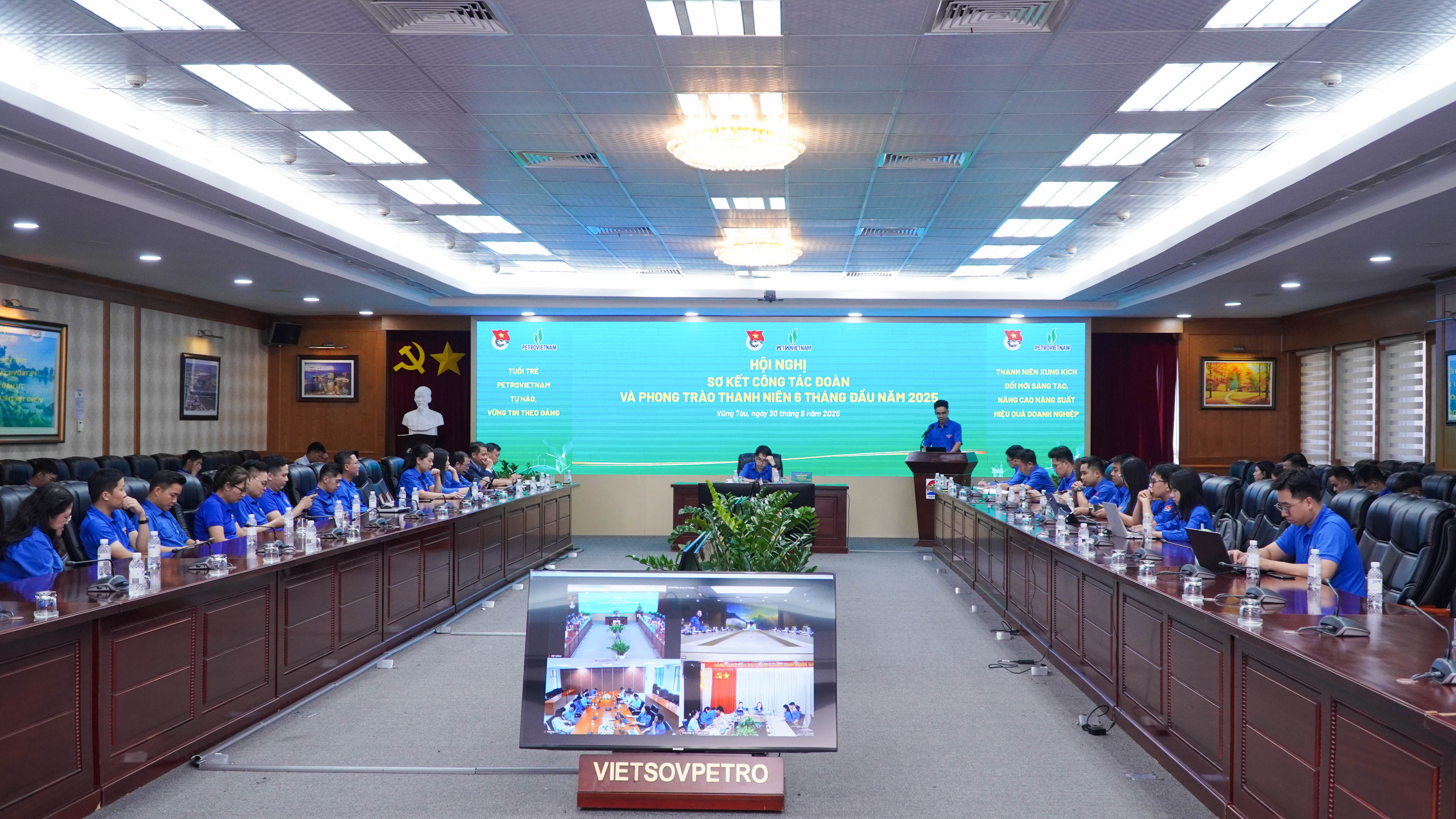 Hội nghị sơ kết công tác Đoàn và phong trào thanh niên 6 tháng đầu năm 2025, nhằm đánh giá kết quả thực hiện các nhiệm vụ trong nửa đầu năm và triển khai phương hướng, nhiệm vụ cho 6 tháng cuối năm.