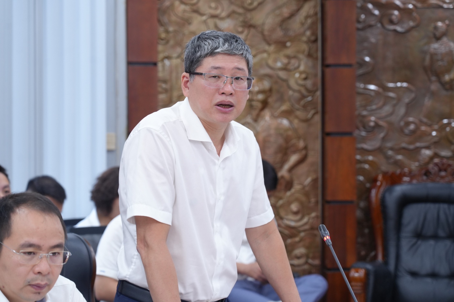 Đồng chí Nguyễn Thanh Bình, Trưởng Ban Điện và Năng lượng tái tạo Petrovietnam đánh giá cao Chi nhánh và 2 NMNĐ, đã nỗ lực duy trì nhịp độ sản xuất ổn định, đạt được nhiều chỉ tiêu quan trọng, đặc biệt là về sản lượng, doanh thu và chất lượng vận hành các tổ máy