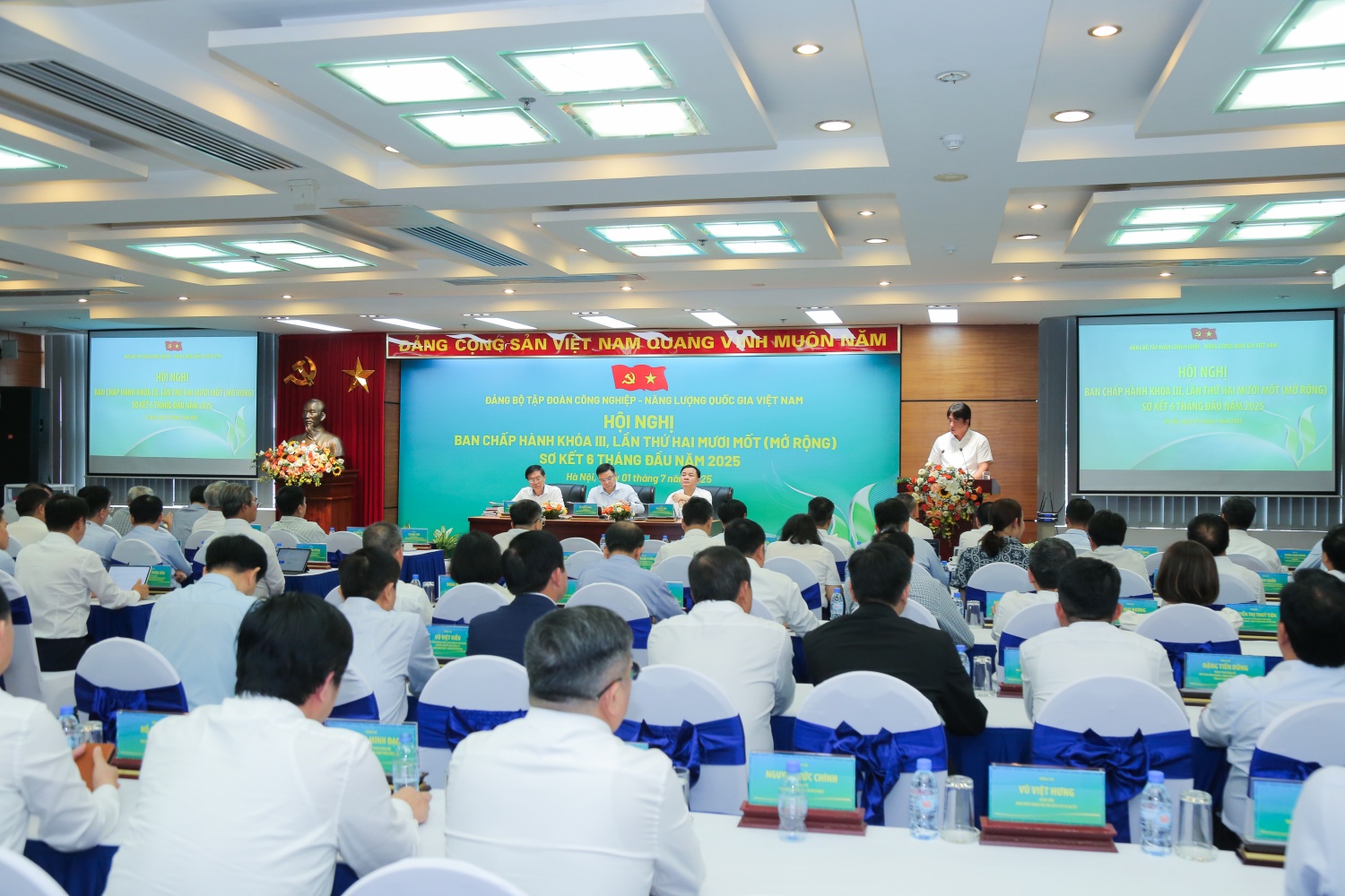 Toàn cảnh Hội nghị