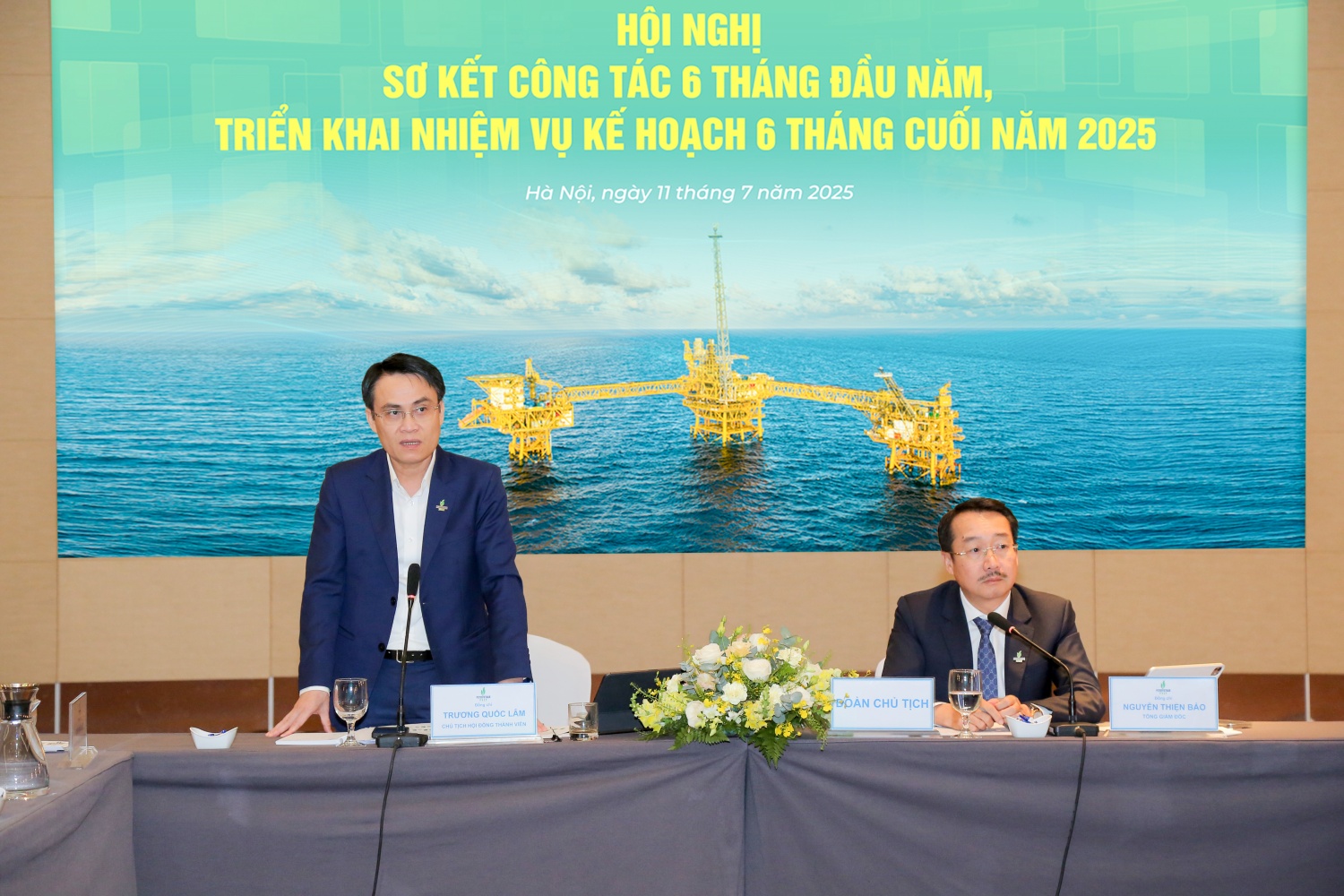 Đồng chí Trương Quốc Lâm, Bí thư Đảng ủy, Chủ tịch HĐTV PVEP ghi nhận và đánh giá cao nỗ lực, quyết tâm của cả hệ thống chính trị PVEP trong 6 tháng đầu năm 2025