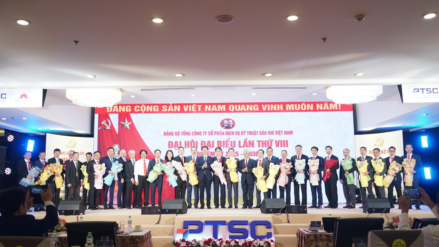 Đại hội Đại biểu Đảng bộ PTSC lần thứ VIII, nhiệm kỳ 2025-2030 diễn ra thành công tốt đẹp.