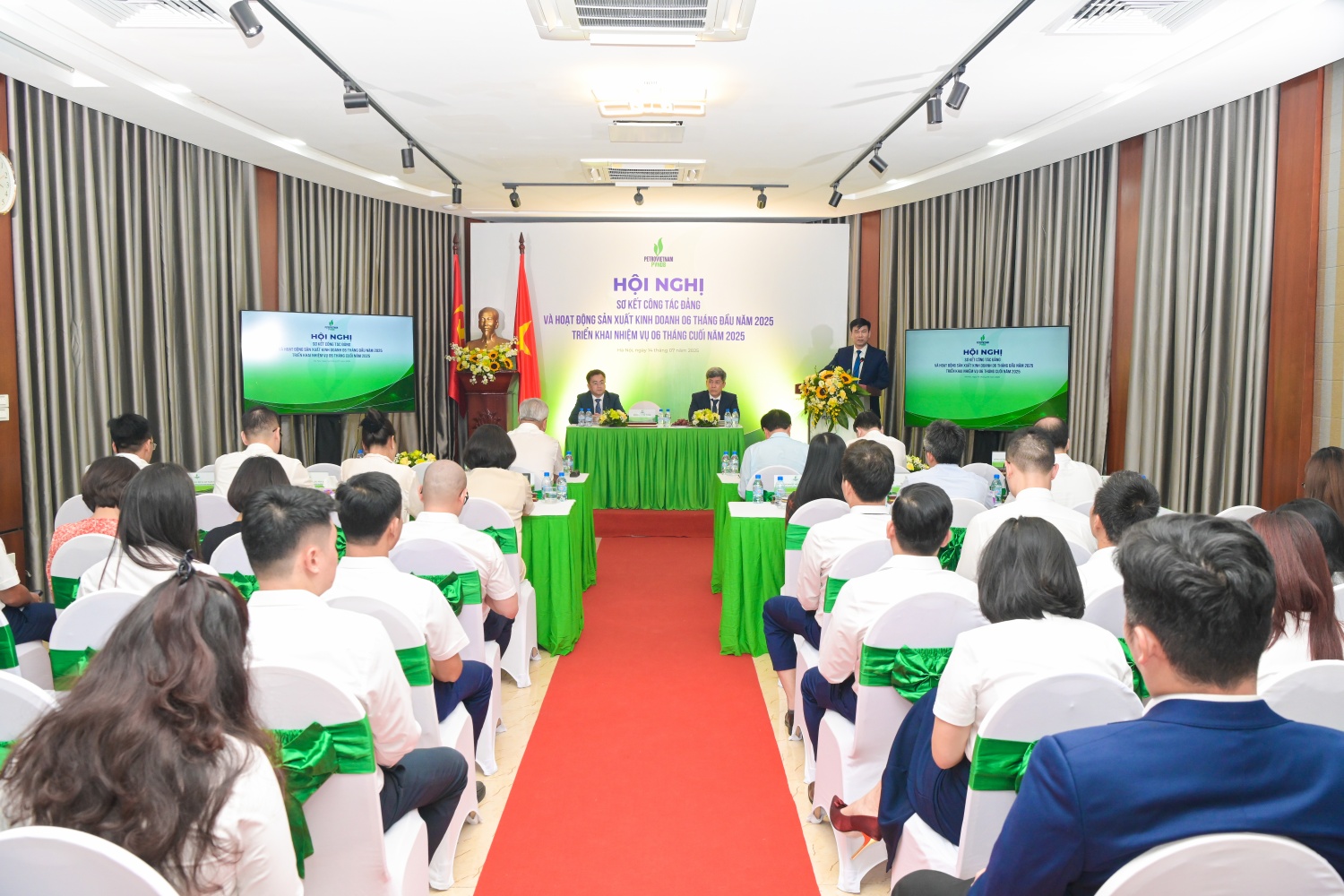 Toàn cảnh hội nghị