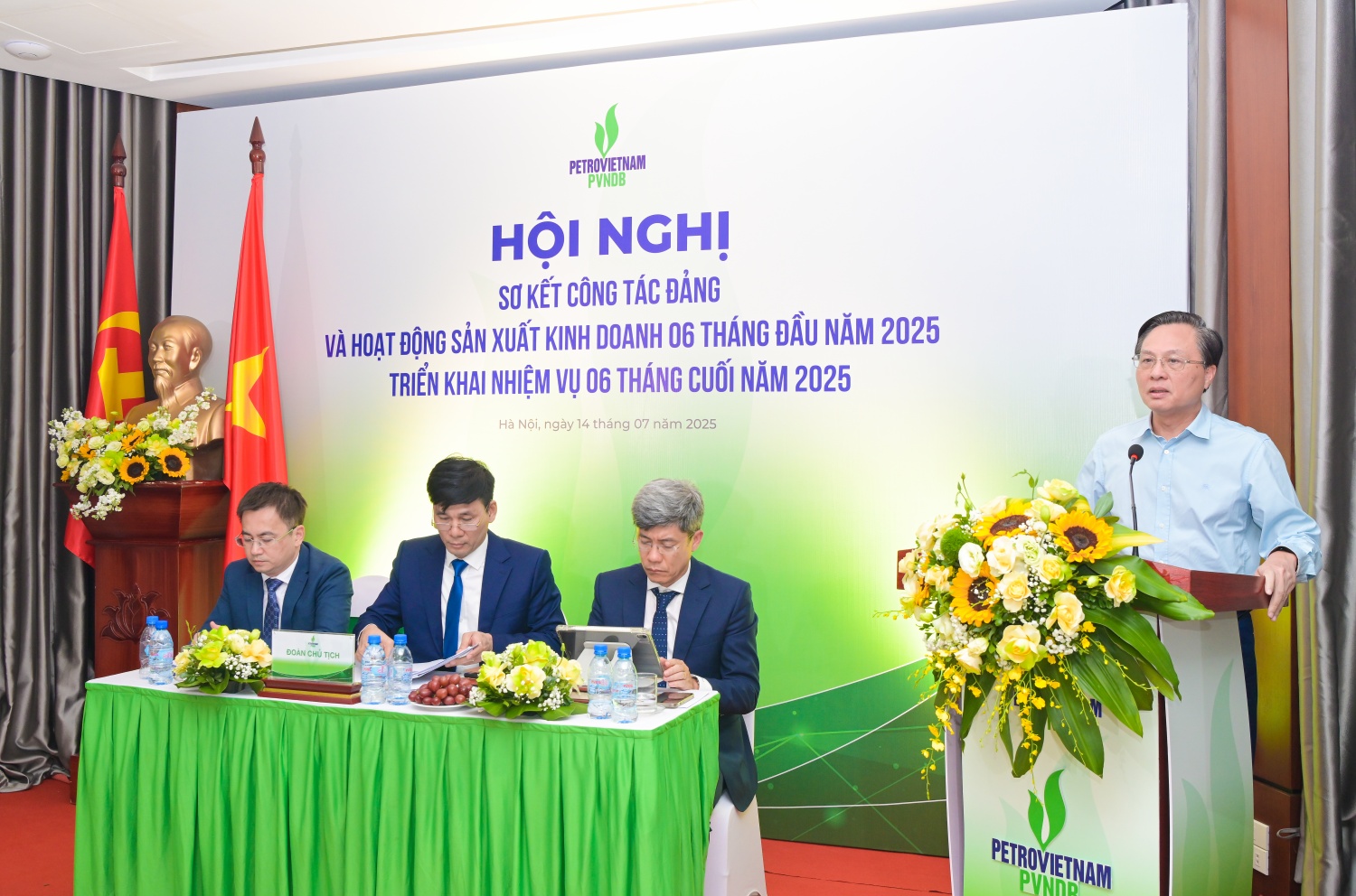 Thành viên HĐTV Petrovietnam Bùi Minh Tiến: PVNDB cần sớm hoàn thiện chiến lược phát triển của Chi nhánh phù hợp với định hướng chiến lược chung của Petrovietnam