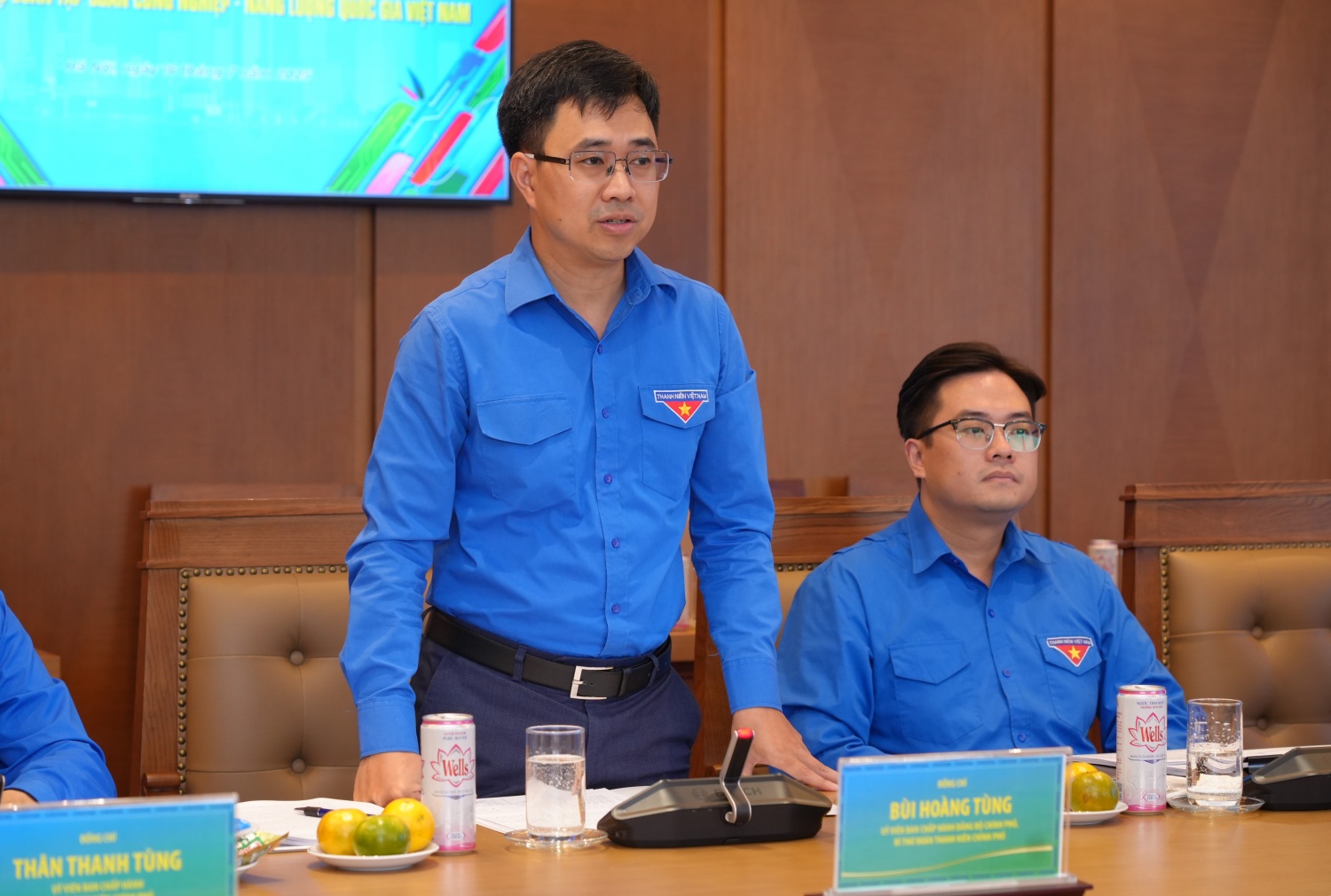 Đồng chí Bùi Hoàng Tùng - Bí thư Đoàn Thanh niên Chính phủ ghi nhận nỗ lực và kết quả toàn diện trong thời gian qua của Đoàn Thanh niên Petrovietnam
