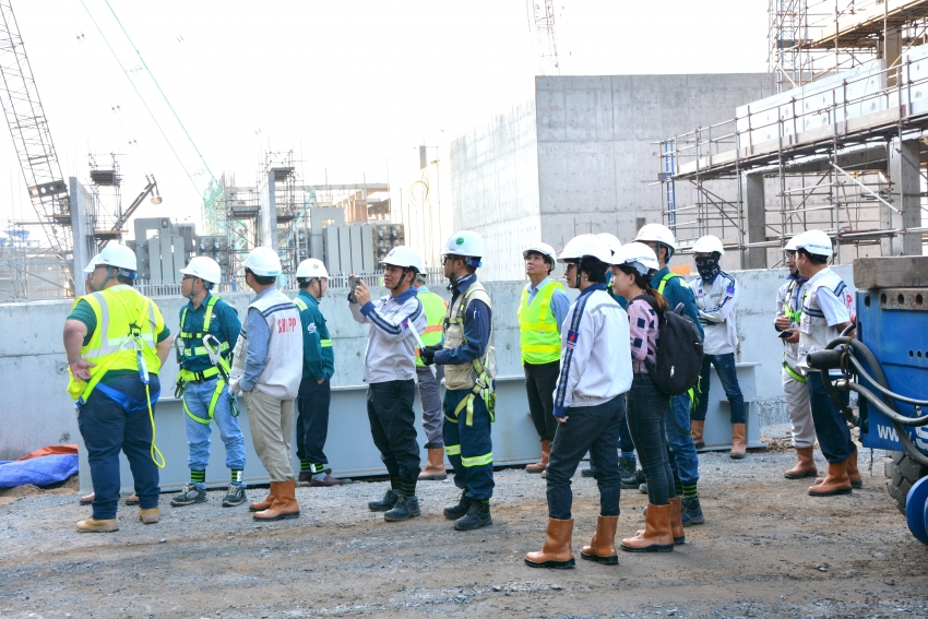 Nhà máy Nhiệt điện Sông Hậu 1 lắp đặt Máy phát tổ máy số 1 Nhà máy Nhiệt điện Sông Hậu 1 lắp đặt Máy phát tổ máy số 1