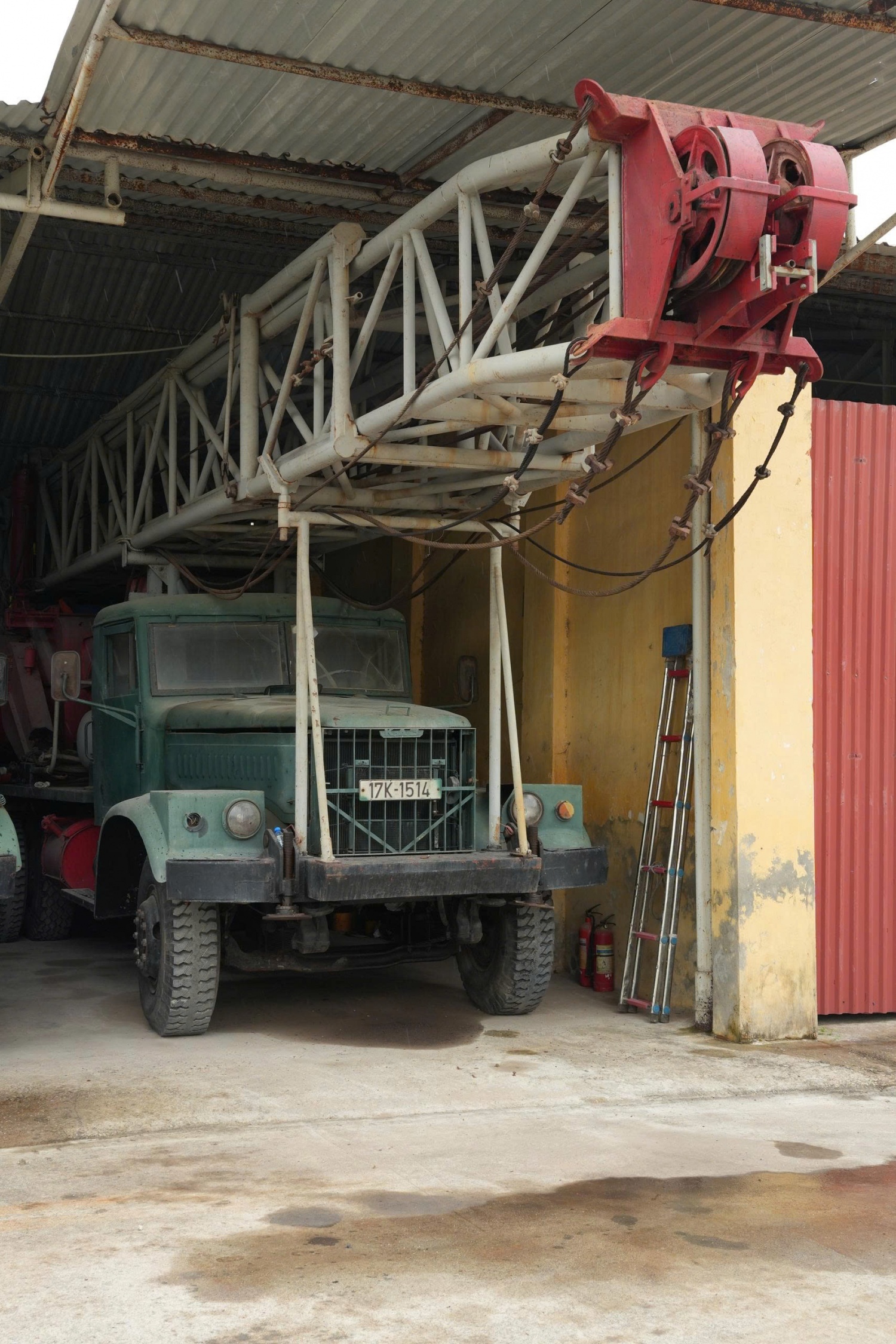Khu lưu niệm Dầu khí - Kỳ 3: Những “cỗ máy thép” vẫn bền bỉ vận hành sau hơn nửa thế kỷ Xe khoan A50 được xem là thiết bị chủ lực trong các chiến dịch khoan tại Tiền Hải trong suốt giai đoạn 1970-1990.