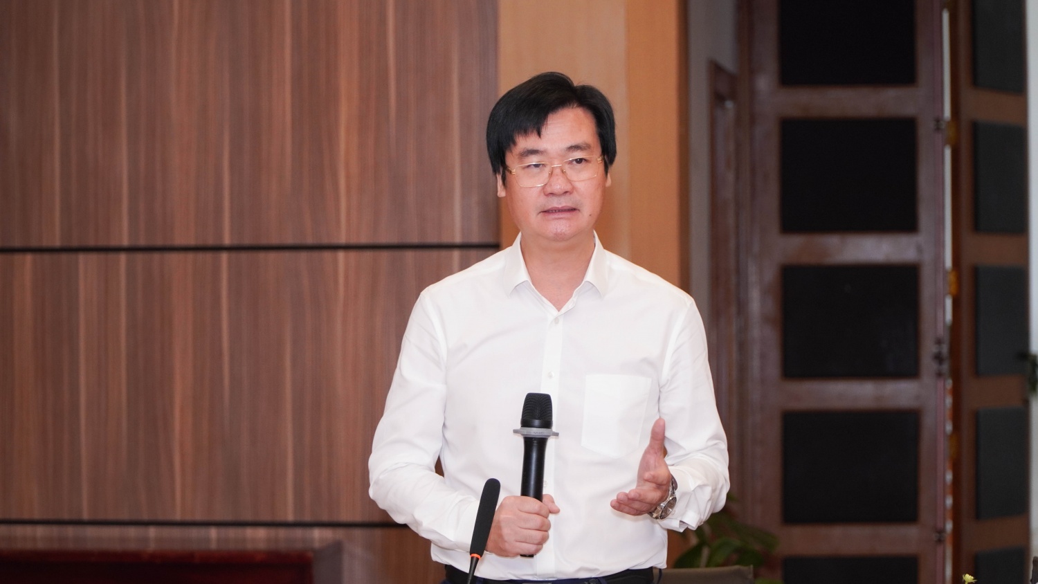 Ông Nguyễn Mạnh Kha - Uỷ viên BCH Tổng LĐLĐ Việt Nam, Phó Chủ tịch Thường trực Công đòan Petrovietnam phát biểu tại hội nghị.