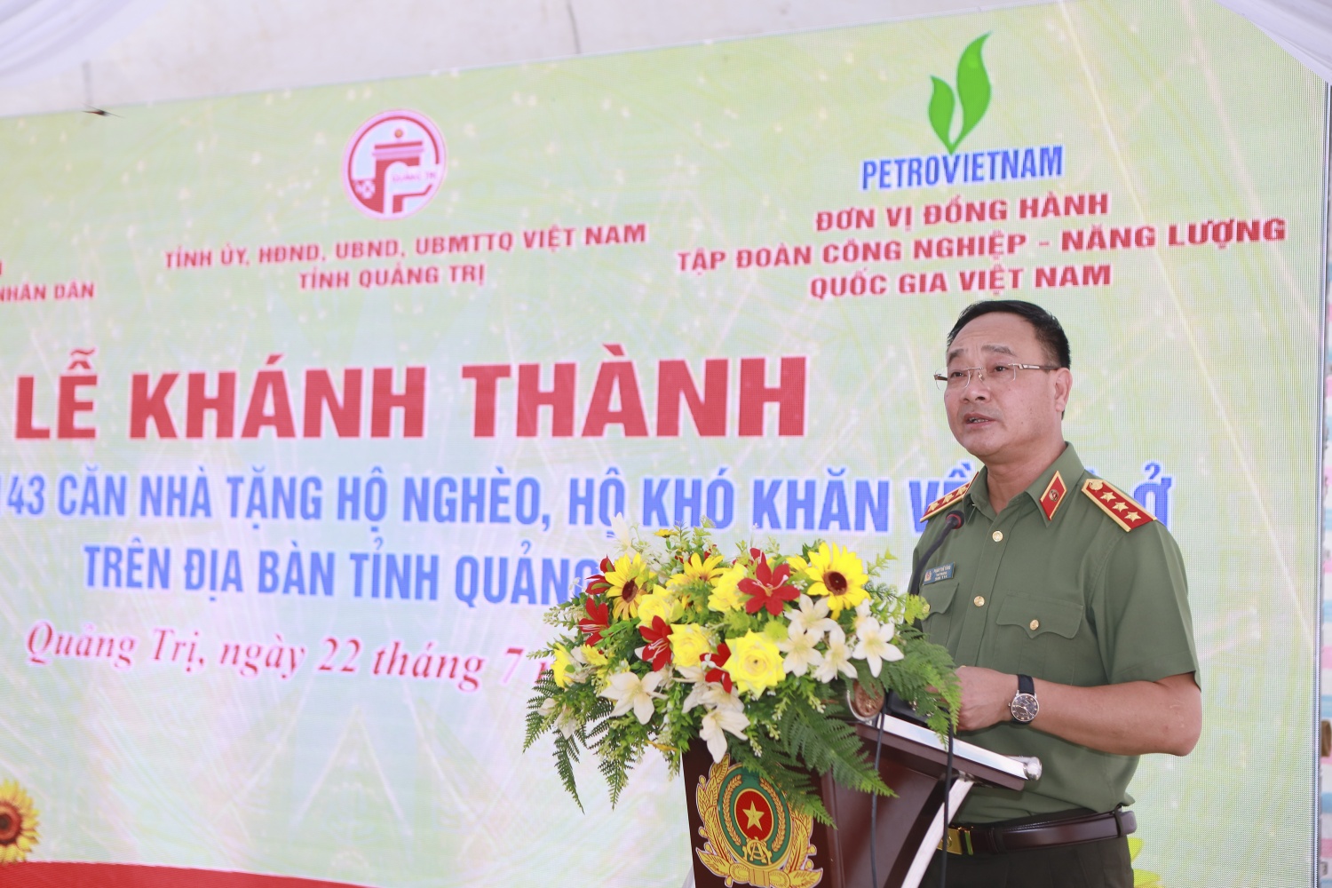 Thượng tướng Phạm Thế Tùng biểu dương sự nỗ lực của hệ thống chính trị tỉnh Quảng Trị, sự đồng hành, hỗ trợ tích cực của Petrovietnam và các đơn vị thành viên thuộc Tập đoàn.