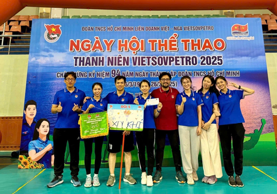 Đoàn Thanh niên XN Khí (Vietsovpetro): Sức trẻ đồng hành cùng dòng khí vươn xa Đội hình Đoàn Thanh niên XN Khí tham gia Ngày hội Thể thao Thanh niên Vietsovpetro 2025