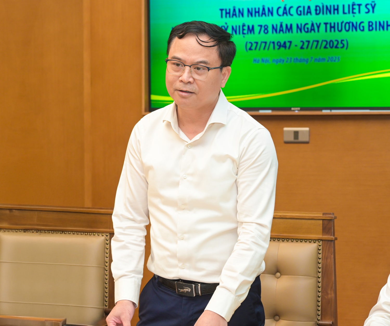 Đồng chí Đặng Văn Huệ - Chủ tịch Công đoàn BMQL&ĐH Tập đoàn gửi những lời chúc tốt đẹp và tri ân sâu sắc đến các thương - bệnh binh, các đồng chí là thân nhân gia đình liệt sĩ
