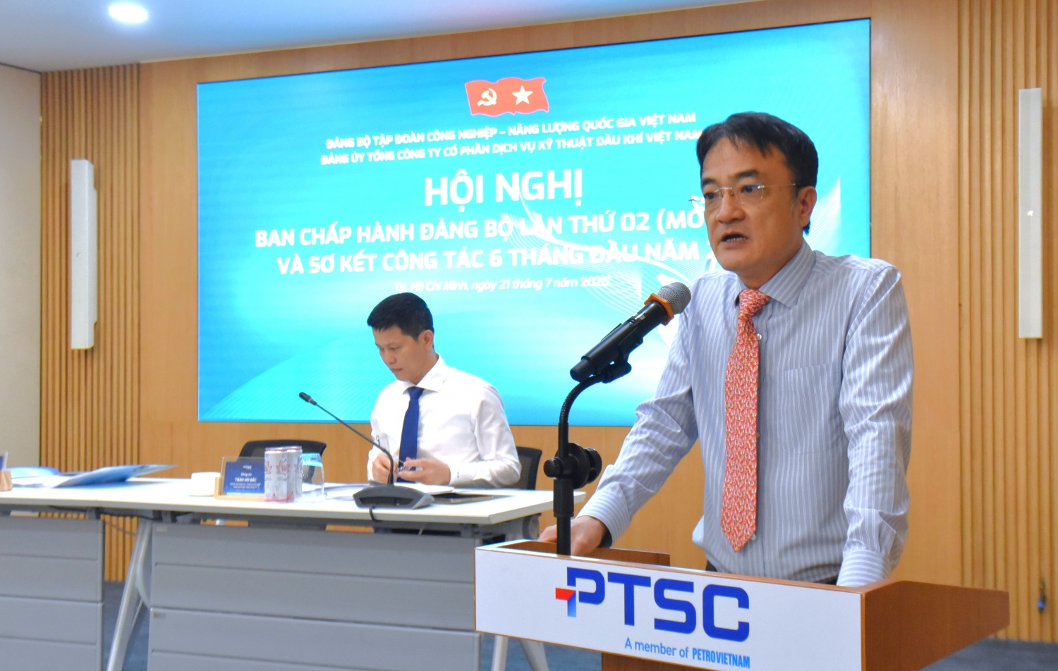 Bí thư Đảng ủy, Chủ tịch HĐQT PTSC Phan Thanh Tùng nhấn mạnh yêu cầu nâng cao năng lực công nghệ, chuyển đổi số và tập trung vào các lĩnh vực mũi nhọn.