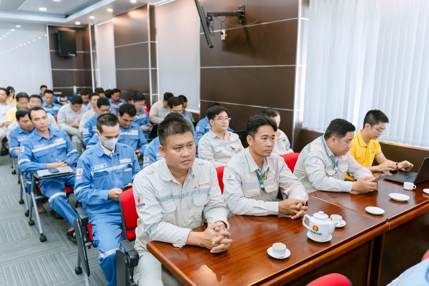 Các đại biểu tham dự buổi sinh hoạt
