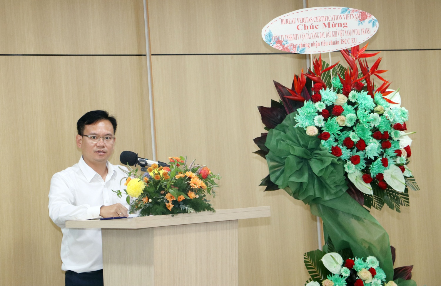 Ông Mai Trung Thành - Giám đốc PVOIL Trans: Việc đạt được chứng chỉ ISCC khẳng định cam kết minh bạch và dài hạn của PVOIL Trans đối với lộ trình giảm phát thải carbon, đồng thời mở ra cánh cửa hợp tác với khách hàng và nhà đầu tư toàn cầu