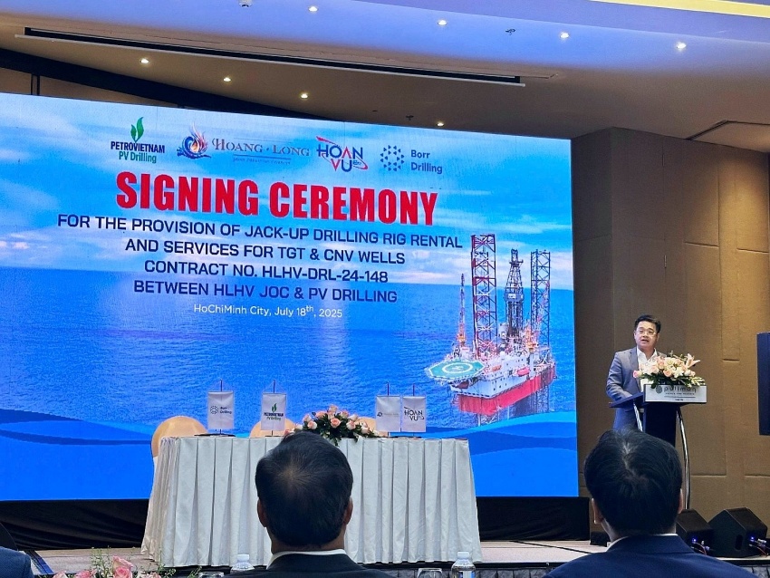 Tổng giám đốc HL-HV JOCs Đặng Việt Long phát biểu tại lễ ký kết hợp đồng.