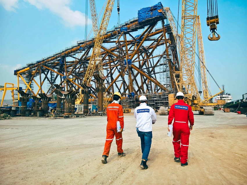 Trong bối cảnh gian khó, Petrovietnam tiếp tục thực hiện sứ mệnh đảm bảo an ninh năng lượng quốc gia, duy trì sản xuất – kinh doanh ổn định và giữ vững hệ thống vận hành xuyên suốt.