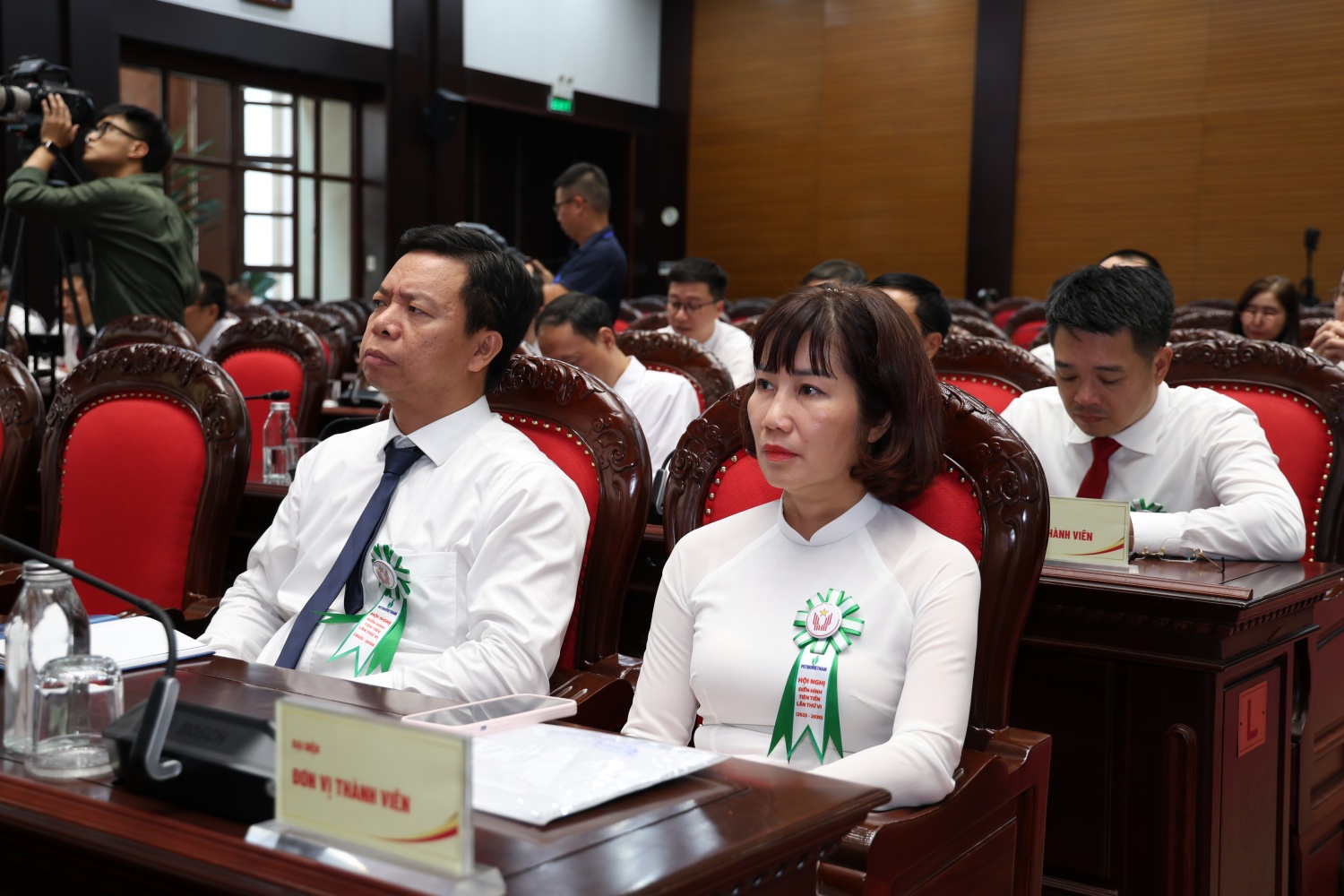 Các đại biểu dự Hội nghị